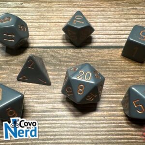 Set 7 Dadi Opaque Dark Grey w/Copper - Chessex 25420