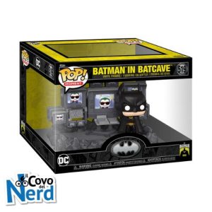 Funko POP! Moment: Batman - Batman in Batcave 519