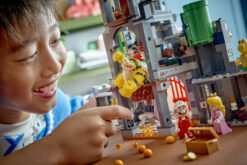 LEGO Super Mario Castello di Bowser con Mario fuoco - immagine 3
