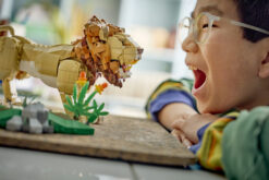 LEGO Creator 3 in 1 - Animali selvatici: Leone Maestoso 31386 Giocattolo, Trasformabile in Leonessa o in 2 Cuccioli, Regalo da 9+ - immagine 3