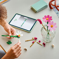 LEGO Botanicals Fiori di Cosmos, Bouquet Fiori Finti 11514 con 3 Cosmos Artificiali e 2 Steli di Penniseto, Regalo Bambini 9+ - immagine 4