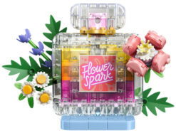 Alternative view of LEGO Creator 31383 3in1 Boccetta di Profumo con Decorazione Floreale, Gioco da 8+ Trasformabile in Vaso da Fiori o Frullato