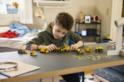 LEGO Technic 42233 Macchine Potenti, Scatole a Sorpresa con 1 di 8 Giocattoli Casuali da Collezione, Regali per Bambini da 7+ - immagine 5