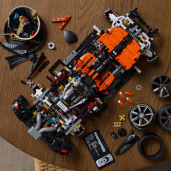LEGO Technic 42232 Hypercar Koenigsegg Sadair's Spear, Kit di Modellismo per Adulti, Regalo STEM per i Fan dell'Automobilismo - immagine 5